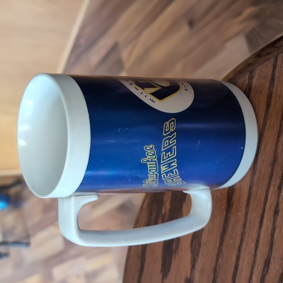 80s Milwaukee Brewers Beer Stein 16oz. Insulated Cup Plastic Double Walled - Picture 3 of 10
